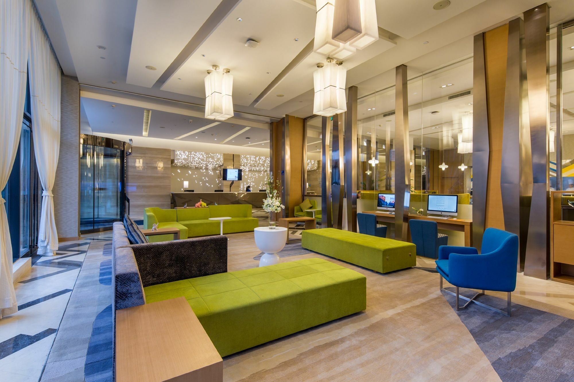 Holiday Inn Express Chengdu Huanhuaxi By Ihg-Near Jinsha Site Musem,Near Wuhou Temple Museum,Welcome Drinks,Free Gym,Free Self-Service Laundry تشنجدو المظهر الخارجي الصورة